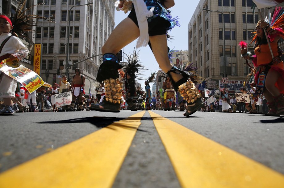 1421252_ME_0501_aztecs_for_hire_2_01_DPB