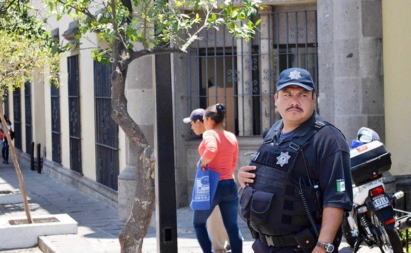 Police officer confidence testing in Mexico